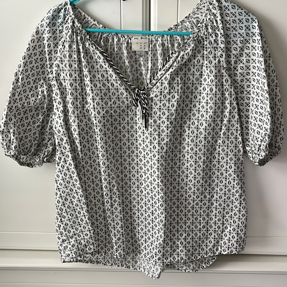 Dainty cooling blouse